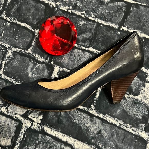 Frye Shoes - Frye pumps